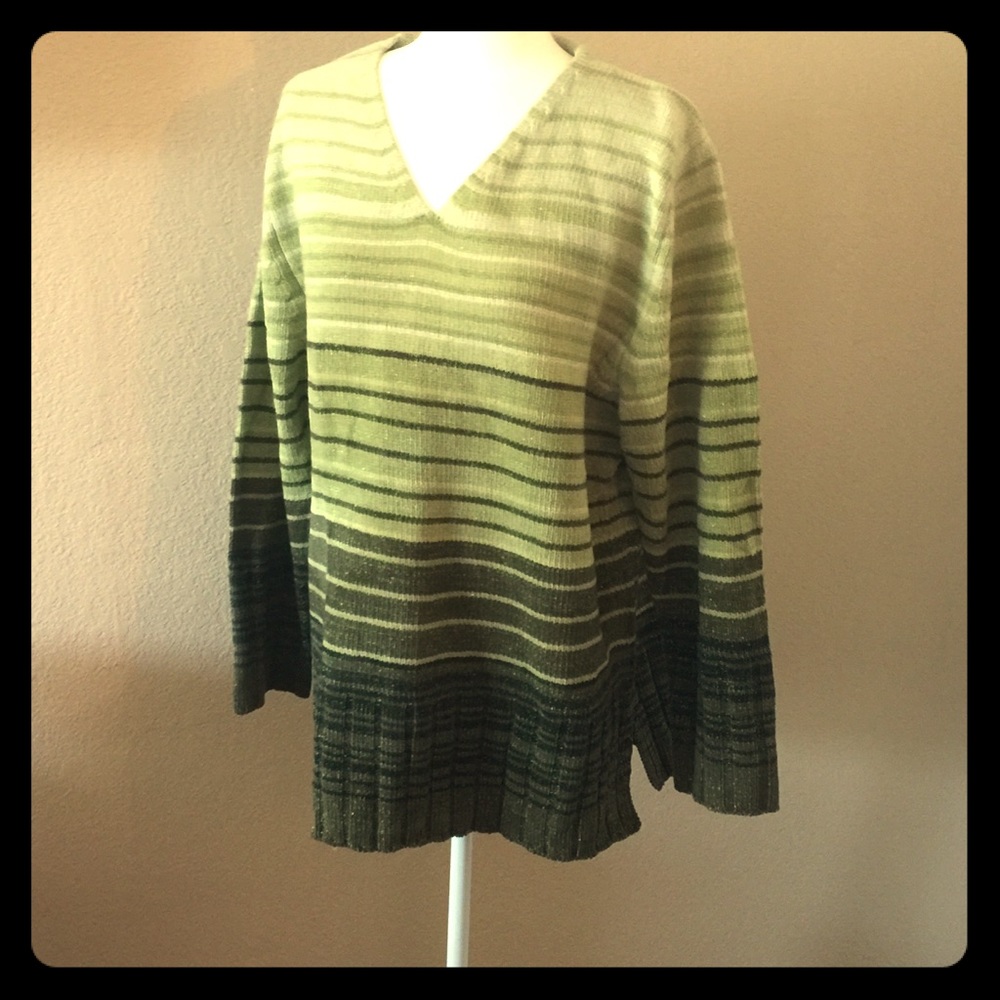 White Stag V Neck Sweater